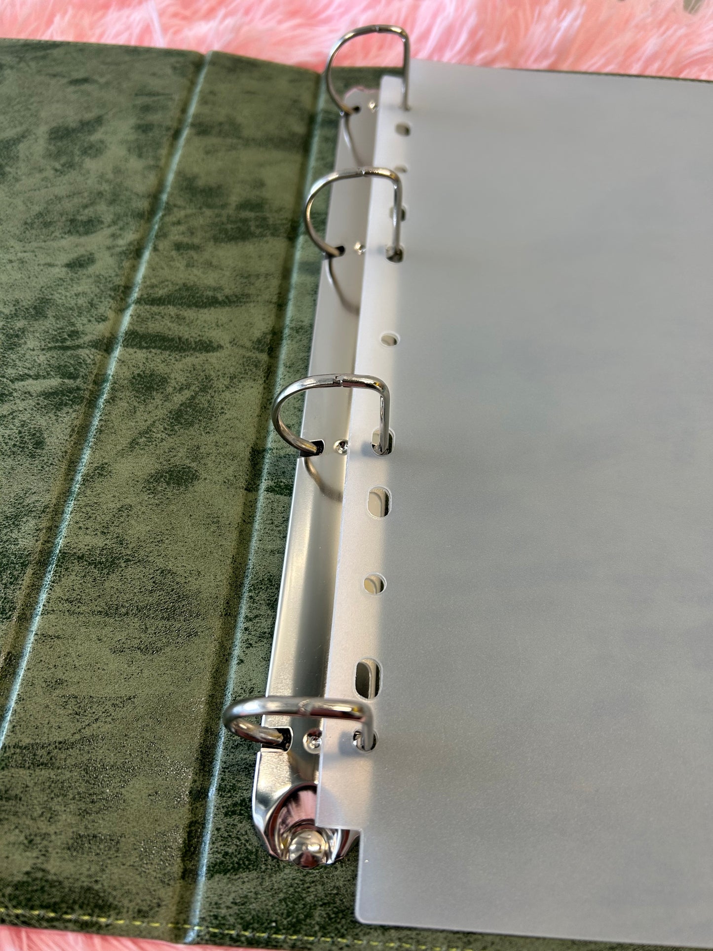 A4 Magnetic Binder